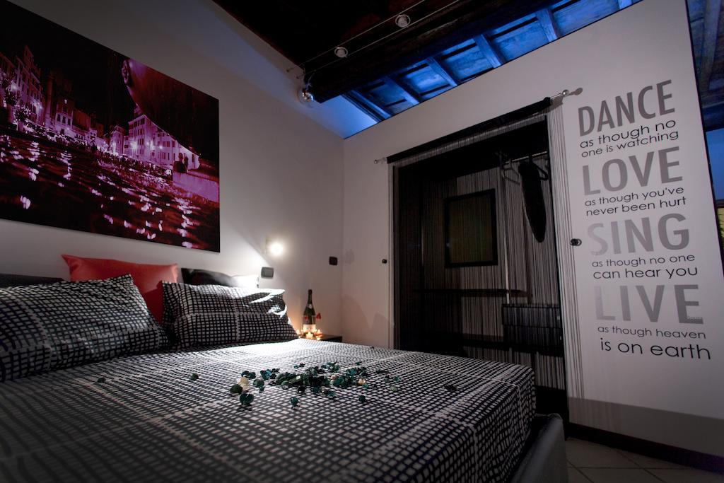 Chroma Italy - Chroma Apt Campo De' Fiori Room photo